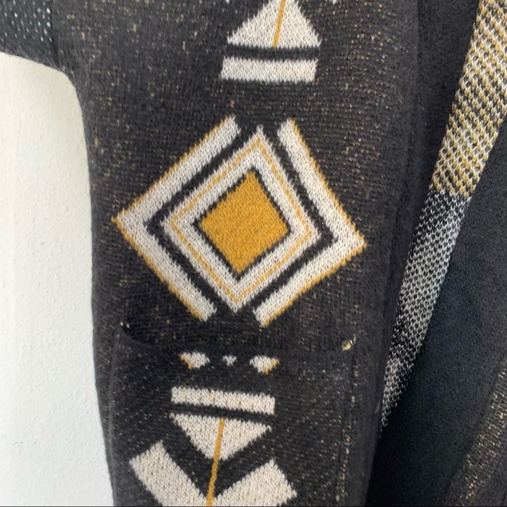 Nwot Doe And Rae Open Front Oversized Sweater Siz… - image 7